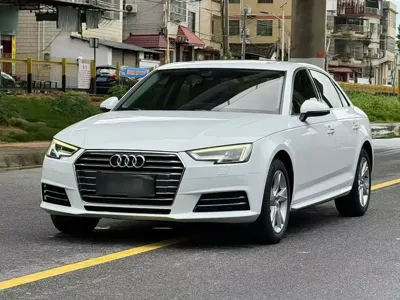 Audi A4L 2018, 115900 км, за 13025.08 USD