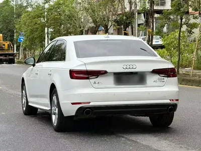 Audi A4L 2018, 115900 км, за 13025.08 USD