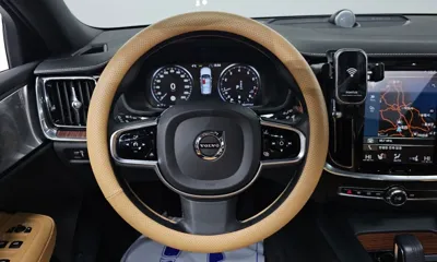 Volvo V60 2021, 24335 км, за 23841.04 USD - фото 15