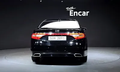 Hyundai Grandeur 2015, 87667 км, за 5120.13 USD