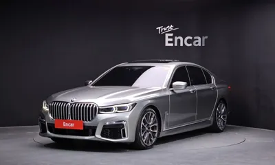 BMW 7-Series · 2021 год