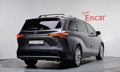 Toyota Sienna 2021, 68753 км, за 28404.36 USD