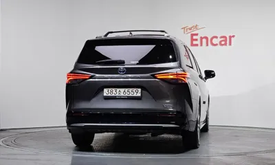 Toyota Sienna 2021, 68753 км, за 28404.36 USD