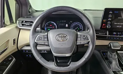 Toyota Sienna 2021, 68753 км, за 28404.36 USD - фото 13