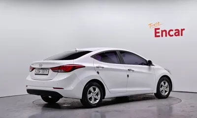 Hyundai Avante 2014, 159476 км, за 2642.88 USD