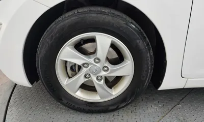 Hyundai Avante 2014, 159476 км, за 2642.88 USD