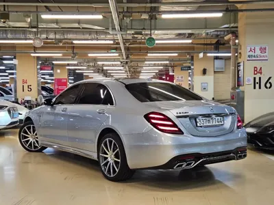 Mercedes-Benz S-Class 2015, 121800 км, за 16576.73 USD