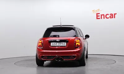 MINI Cooper 2016, 84499 км, за 7800.82 USD