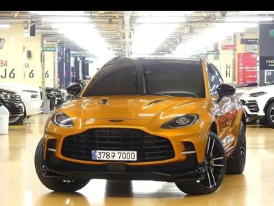 Astonmartin DBX · 2023 год