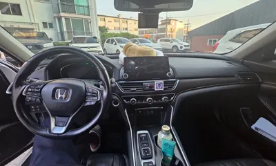 Honda Accord 2021, 100810 км, за 15426.02 USD