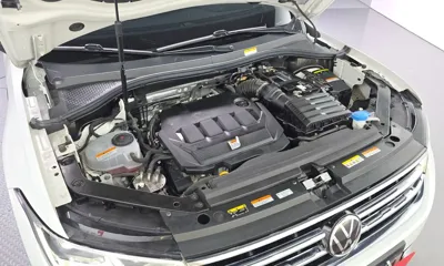 Volkswagen Tiguan 2023, 63259 км, за 40653.12 USD - фото 29