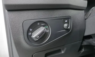 Volkswagen Tiguan 2023, 63259 км, за 40653.12 USD - фото 33
