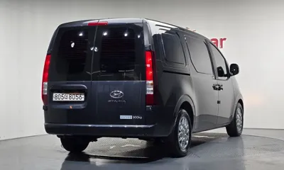 Hyundai Staria 2023, 70247 км, за 15960.92 USD