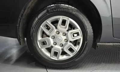 Hyundai Staria 2023, 70247 км, за 15960.92 USD