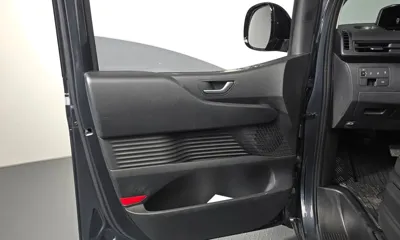 Hyundai Staria 2023, 70247 км, за 15953.63 USD - фото 26