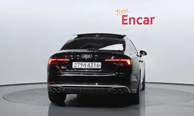 Audi A5 2019, 106205 км, за 14403.7 USD