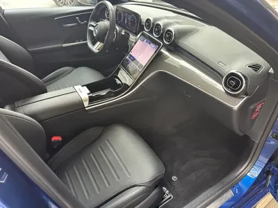 Mercedes-Benz C-Class 2023, 26000 км, за 23840.02 USD - фото 9