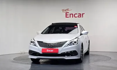 Hyundai Grandeur 2016, 130084 км, за 4726.27 USD