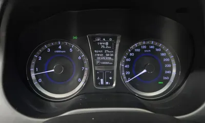 Hyundai Grandeur 2016, 130084 км, за 4726.27 USD - фото 8