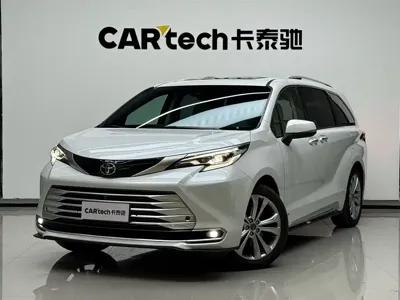 Toyota Sienna · 2024 год