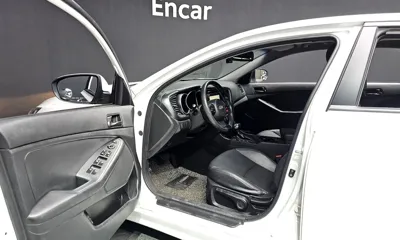 Kia K5 2014, 86240 км, за 4096.46 USD - фото 10