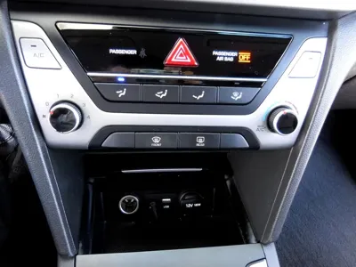Hyundai Avante 2018, 260319 км, за 4561.08 USD - фото 17