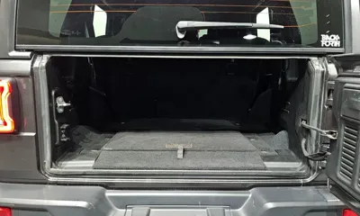 Jeep Wrangler 2018, 130423 км, за 20416.25 USD - фото 20