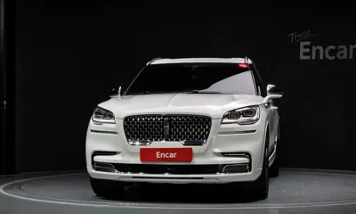 Lincoln Aviator 2020, 46471 км, за 28410.96 USD