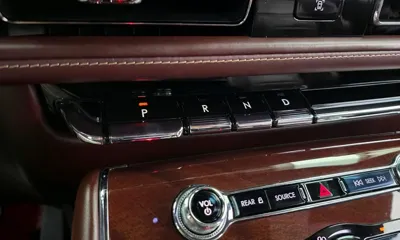 Lincoln Aviator 2020, 46471 км, за 28410.96 USD - фото 9