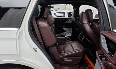 Lincoln Aviator 2020, 46471 км, за 28410.96 USD - фото 12