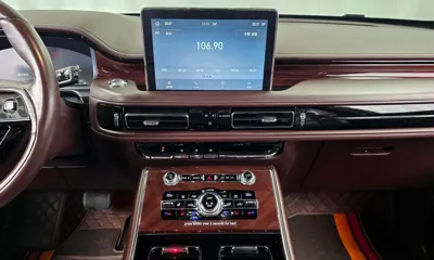 Lincoln Aviator 2020, 46471 км, за 28410.96 USD - фото 14