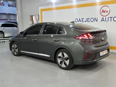 Hyundai Ioniq 2020, 138170 км, за 10744.28 USD