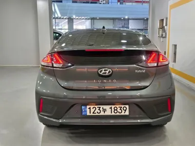 Hyundai Ioniq 2020, 138170 км, за 10744.28 USD
