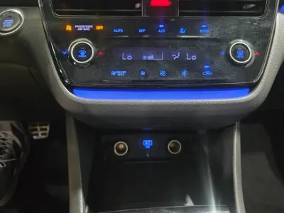 Hyundai Ioniq 2020, 138170 км, за 10744.28 USD - фото 9
