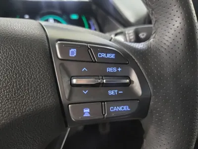 Hyundai Ioniq 2020, 138170 км, за 10744.28 USD - фото 10