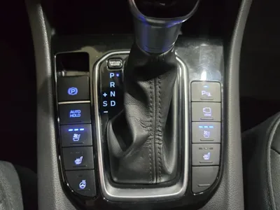 Hyundai Ioniq 2020, 138170 км, за 10744.28 USD - фото 12