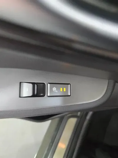 Hyundai Ioniq 2020, 138170 км, за 10744.28 USD - фото 16