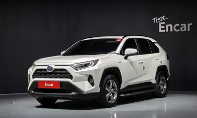 Toyota RAV4 · 2021 год