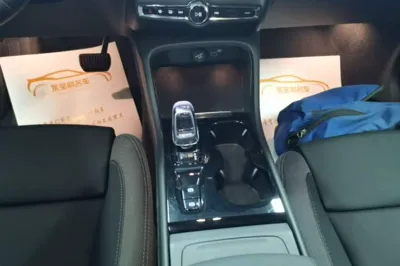 Volvo XC40 2024, 19200 км, за 20361 USD