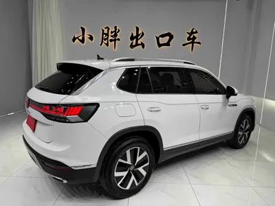 Volkswagen Tayron 2023, 22000 км, за 26692.02 USD
