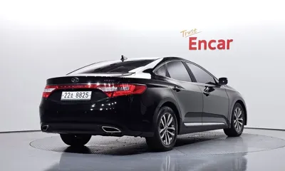 Hyundai Grandeur 2012, 237511 км, за 2595.63 USD