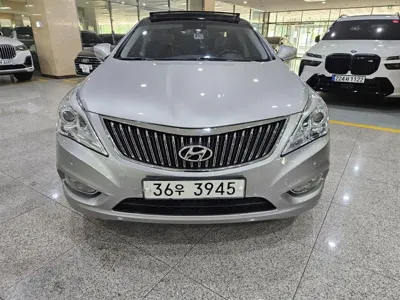 Hyundai Grandeur 2014, 110575 км, за 3282.13 USD