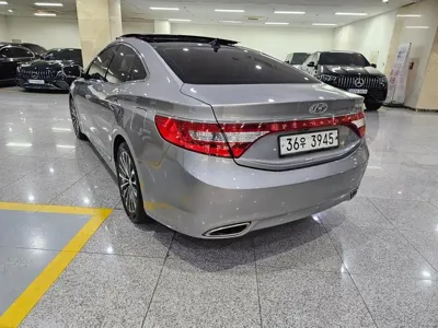 Hyundai Grandeur 2014, 110575 км, за 3282.13 USD