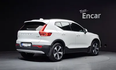 Volvo XC40 2025, 15222 км, за 27627.89 USD