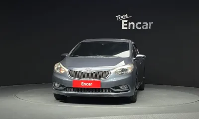 Kia K3 2015, 128091 км, за 3576.16 USD
