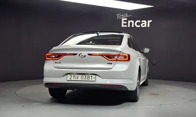 Renault-KoreaSamsung SM6 2016, 181559 км, за 2860.3 USD