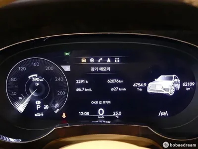 Bentley Bentayga 2022, 62000 км, за 118566.84 USD