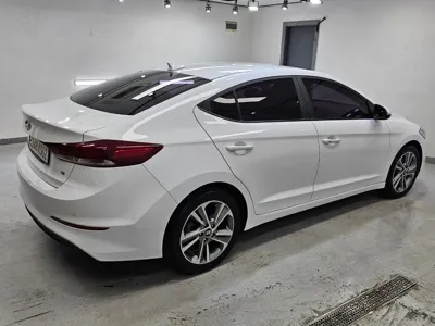 Hyundai Avante 2018, 93652 км, за 7149.83 USD - фото 7