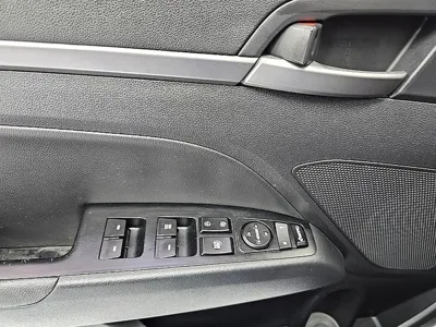 Hyundai Avante 2018, 93652 км, за 7149.83 USD - фото 14