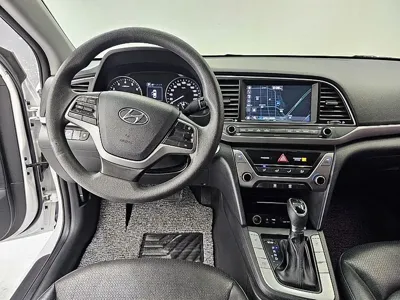 Hyundai Avante 2018, 93652 км, за 7149.83 USD - фото 17